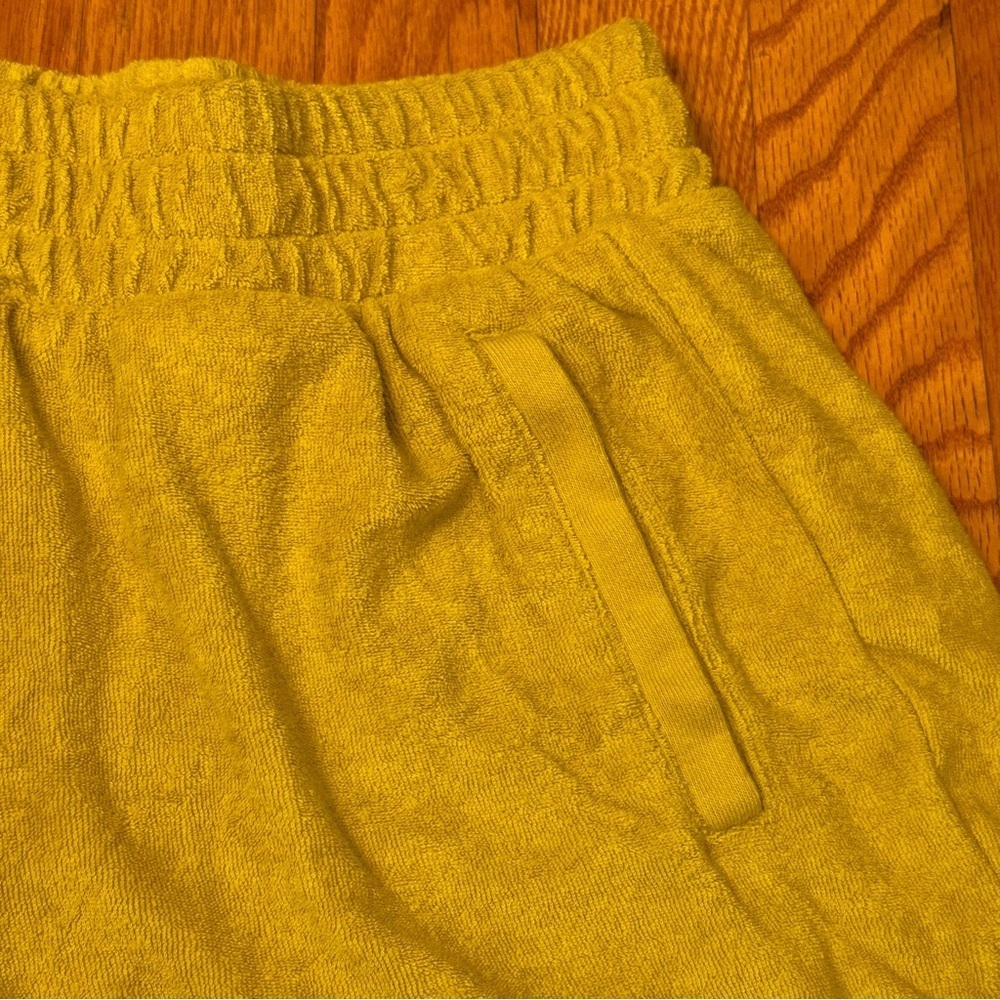 Offline by Aerie Terry Cloth Shorts Bright Yellow Pockets Size XS - Picture 4 of 9